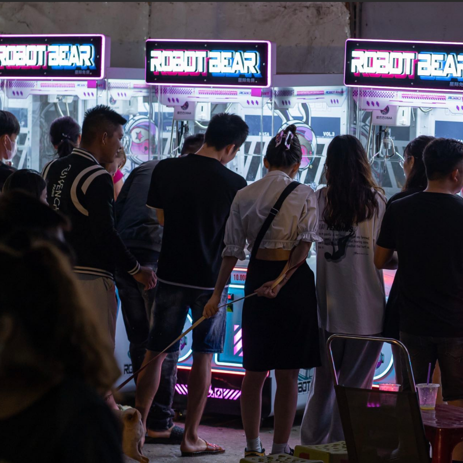 Why Is Everyone Obse···